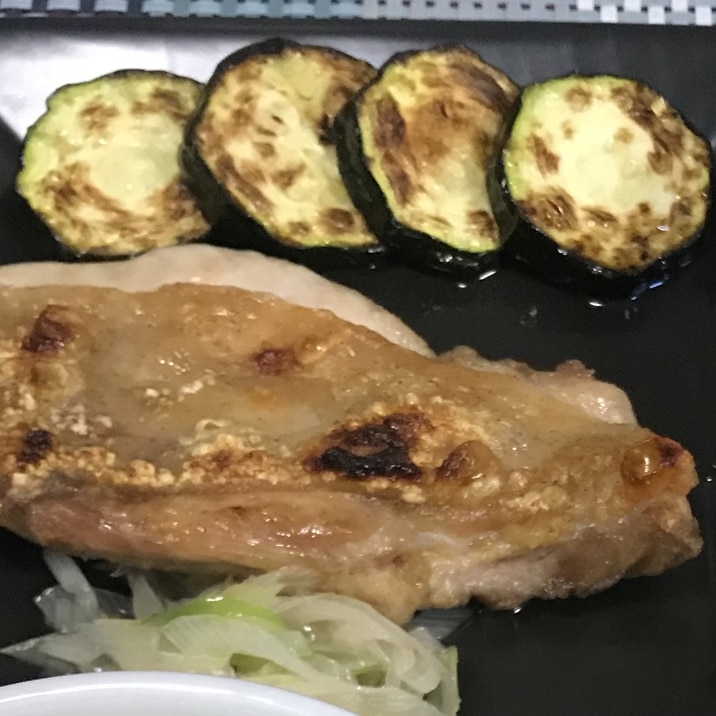 鶏肉とズッキーニのグリル焼き